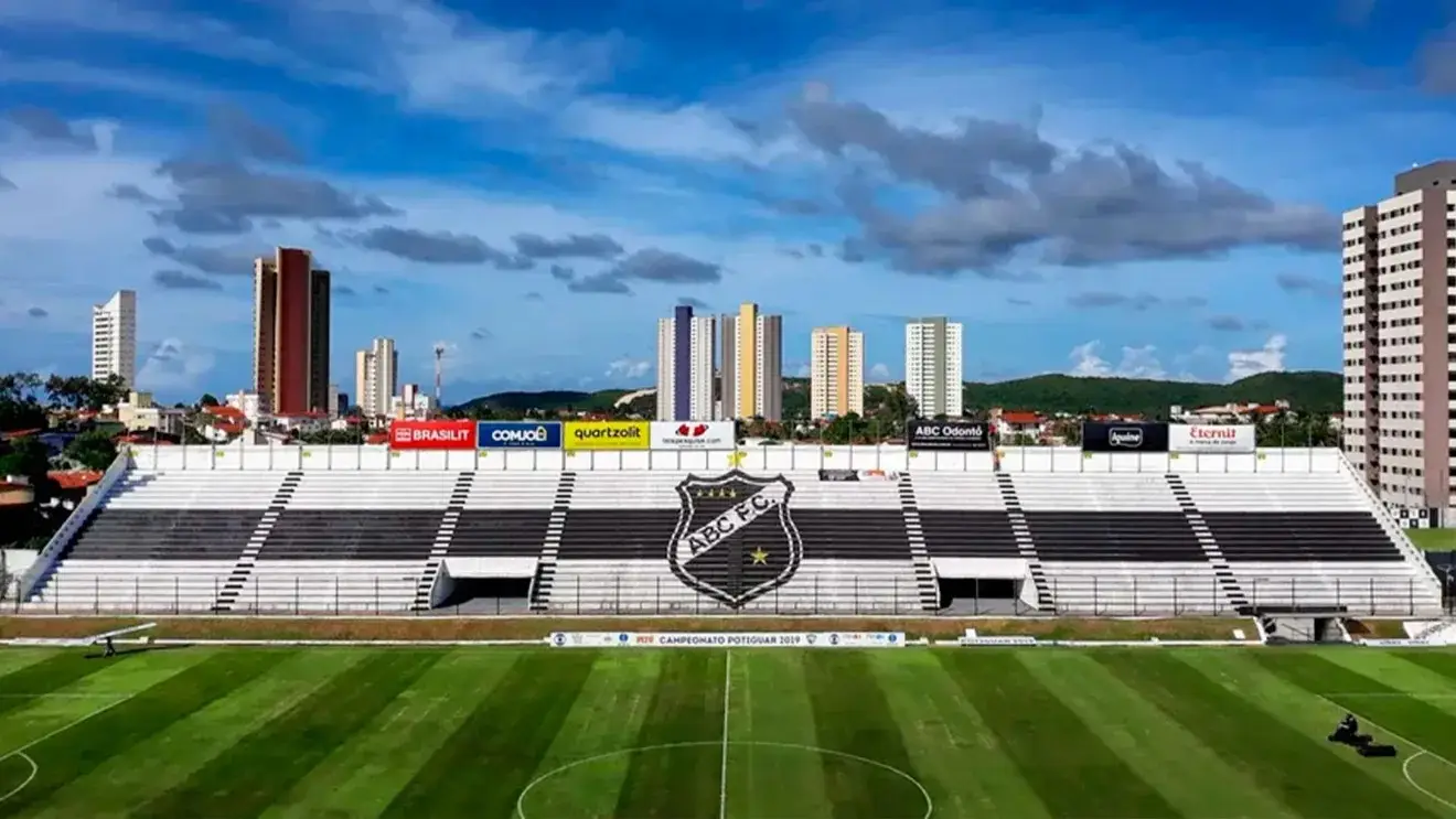 O Estádio Maria Lamas Farache, apelidado de Frasqueirão, foi inaugurado no dia 22 de janeiro de 2006. Ele tem capacidade para 16 mil torcedores