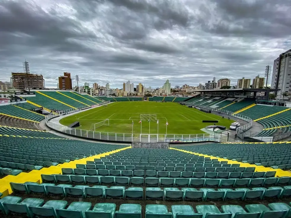 O Estádio Orlando Scarpelli foi inaugurado no dia 13 de setembro de 1960 e tem capacidade para 26.600 pessoas