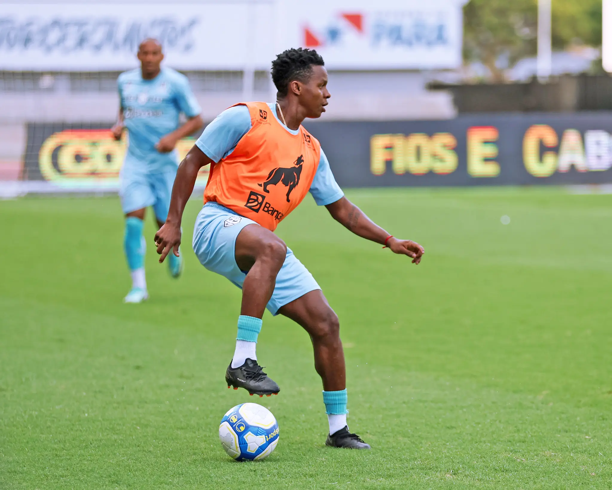 Cazares sobre o Santos: "Minha saída foi tranquila, não tenho raiva de quem está lá, só agradecimentos. Meu coração está tranquilo. Agora represento o Paysandu. Vou defender com muita vontade e garra para que a gente obtenha os três pontos"