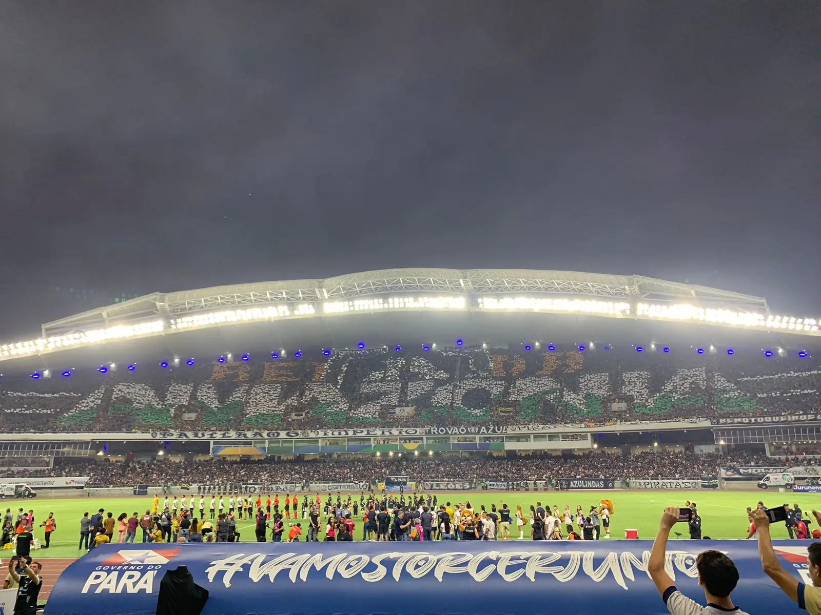 Detalhe para o mosaico da torcida do Remo