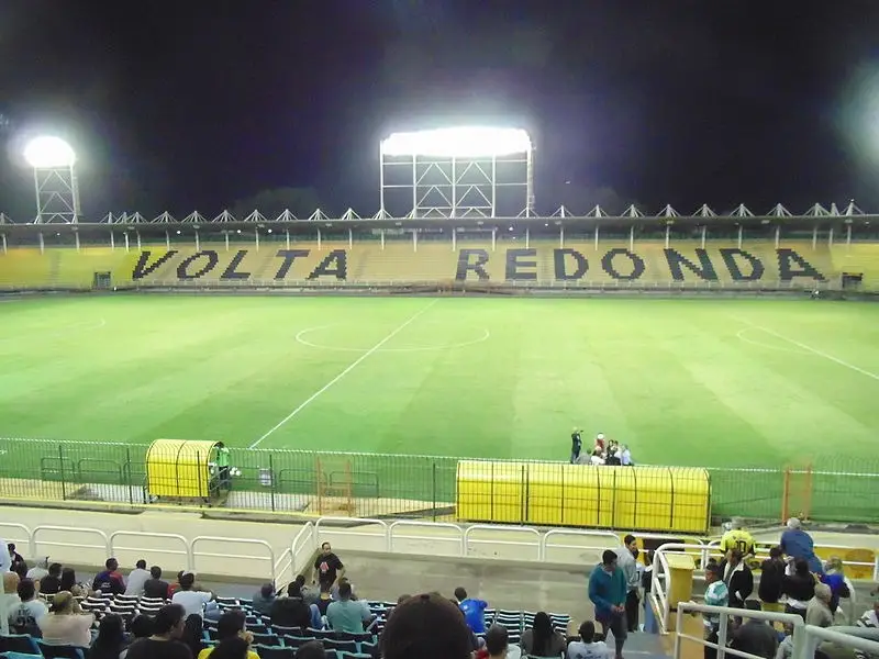 O Estádio General Sylvio Raulino de Oliveira, conhecido como Raulino de Oliveira, é um estádio de futebol localizado na cidade de Volta Redonda. Ele tem capacidade para 18.230 espectadores e foi inaugurado no dia 15 de abril de 1951