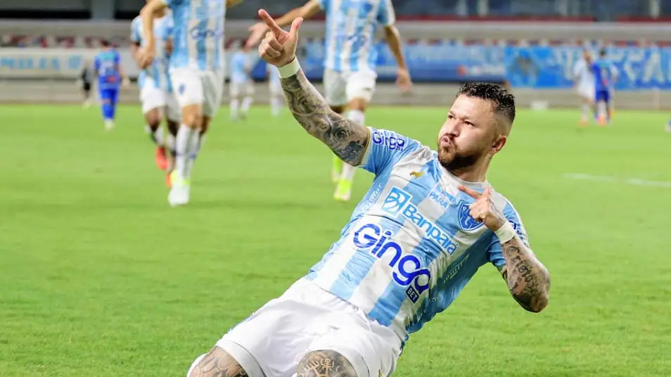 Rossi sentiu a parte posterior da coxa