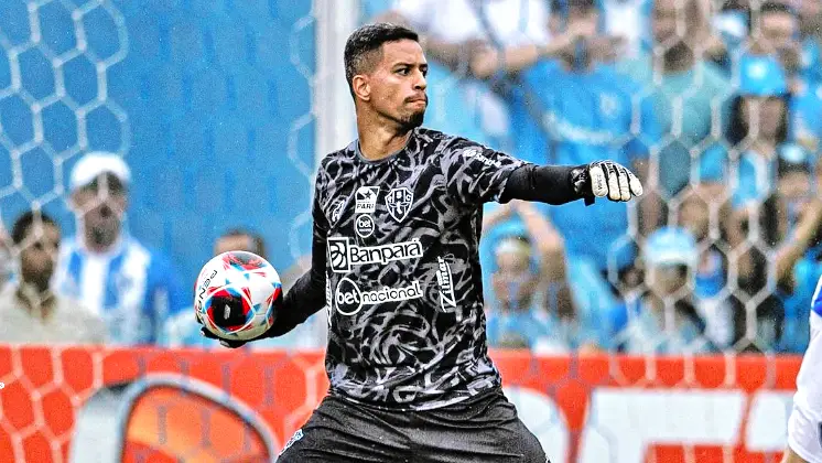O goleiro Matheus Nogueira, que sofreu lesão na panturrilha, segue em tratamento, assim como o zagueiro Quintana, o lateral Bryan e o volante Ramón Martínez, todos lesionados na coxa