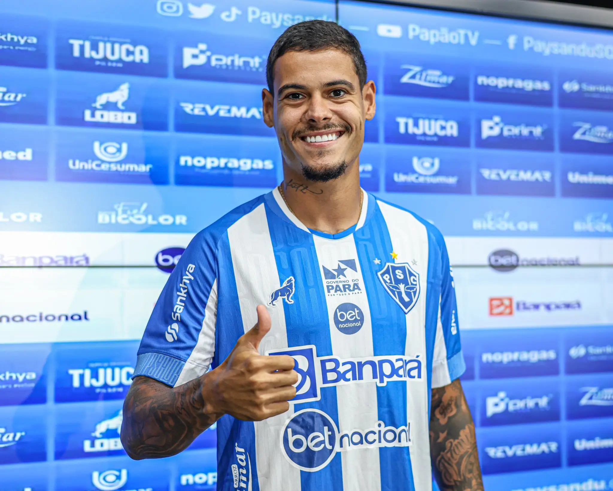 O zagueiro Luan Freitas levou o terceiro cartão amarelo contra o Avaí e está suspenso.