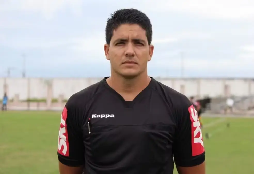 Arbitro: Afro Rocha de Carvalho Filho (PB); Assistente 1: Luis Filipe Goncalves Correa (PB); Assistente 2: Schumacher Marques Gomes (PB); VAR: Igor Junio Benevenuto de Oliveira (MG)