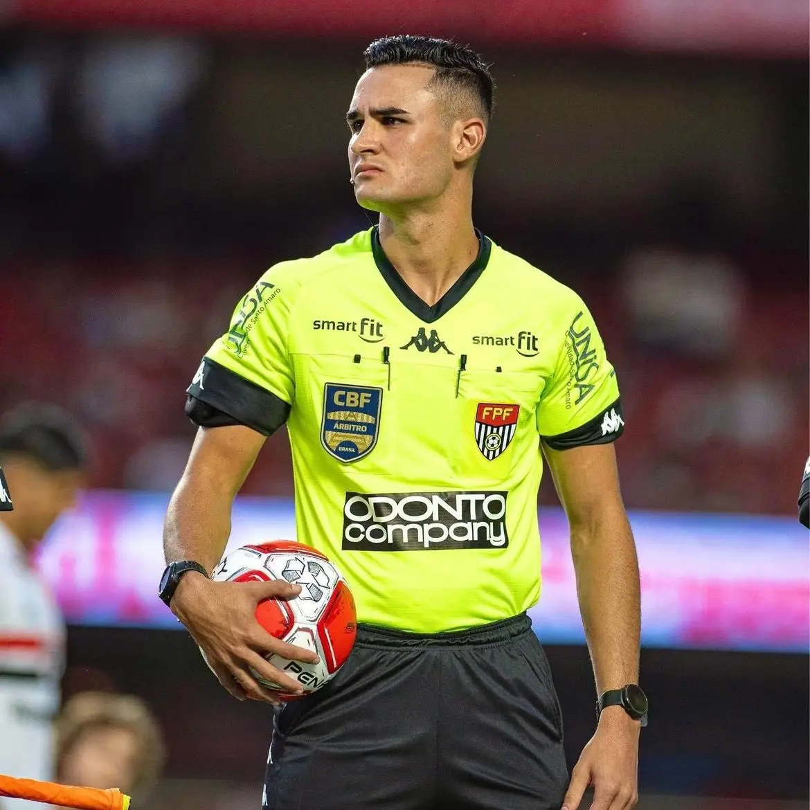Árbitro: Matheus Delgado Candançan (SP); Assistente 1: Daniel Luis Marques (SP); Assistente 2: Luiz Alberto Andrini Nogueira (SP); VAR: Márcio Henrique de Gois (SP)