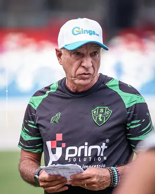 Numa situação ainda pior, sites especializados em projeções matemáticas do futebol apontam o Papão com quase 100% de possibilidade de queda. Atualmente está afundando na lanterna com 21 pontos.