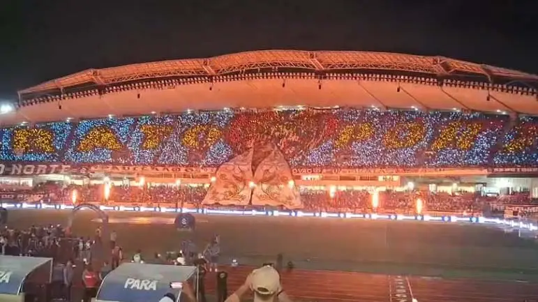 Mosaico da torcida azulina usa a fé em Nossa Senhora de Nazaré em nome da vitória