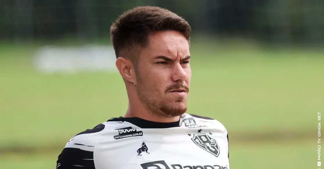 Com lesão na coxa, o volante Caio Mello segue em tratamento e está fora do Re-Pa