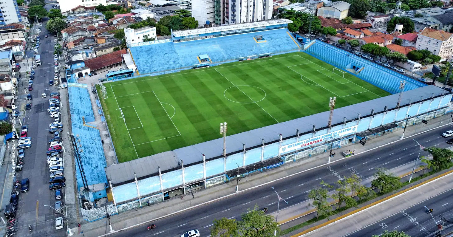 A Curuzu foi construída no dia 14 de junho de 1914 e atualmente tem espaço para 16.200 espectadores.